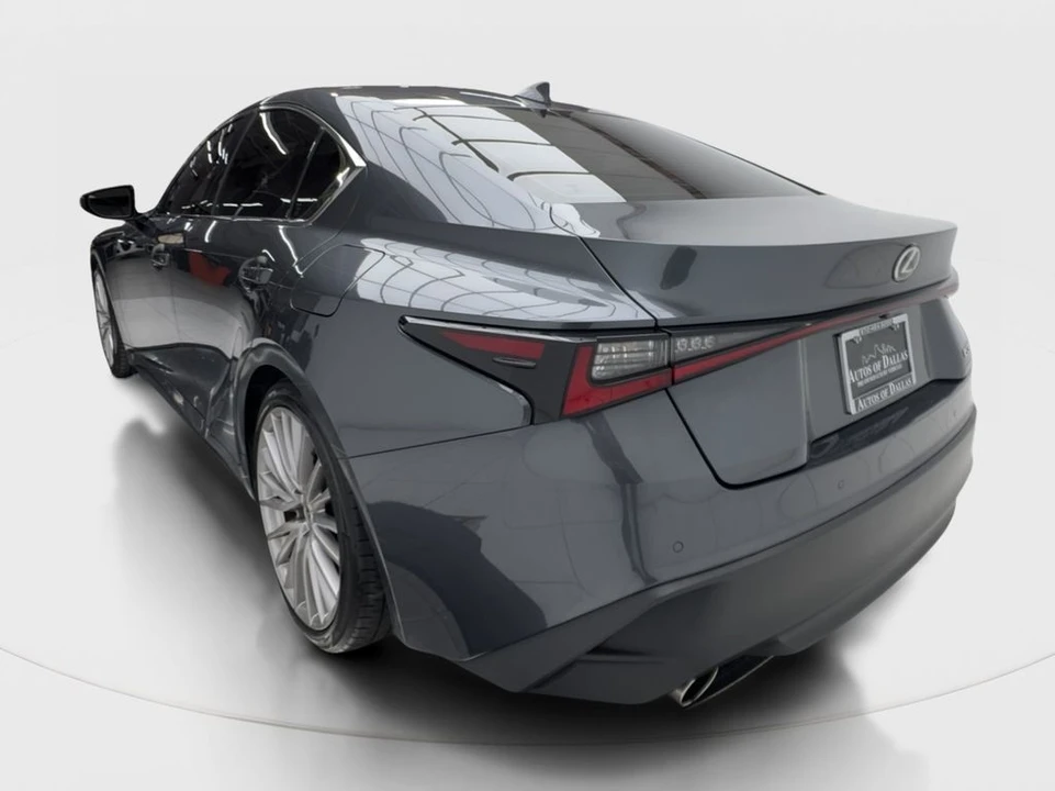 2023 Lexus IS 3rd Gen - Image 10 of 31