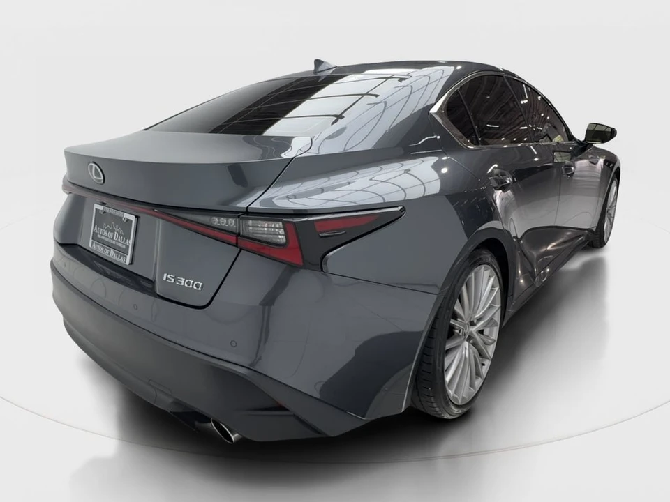 2023 Lexus IS 3rd Gen - Image 7 of 31