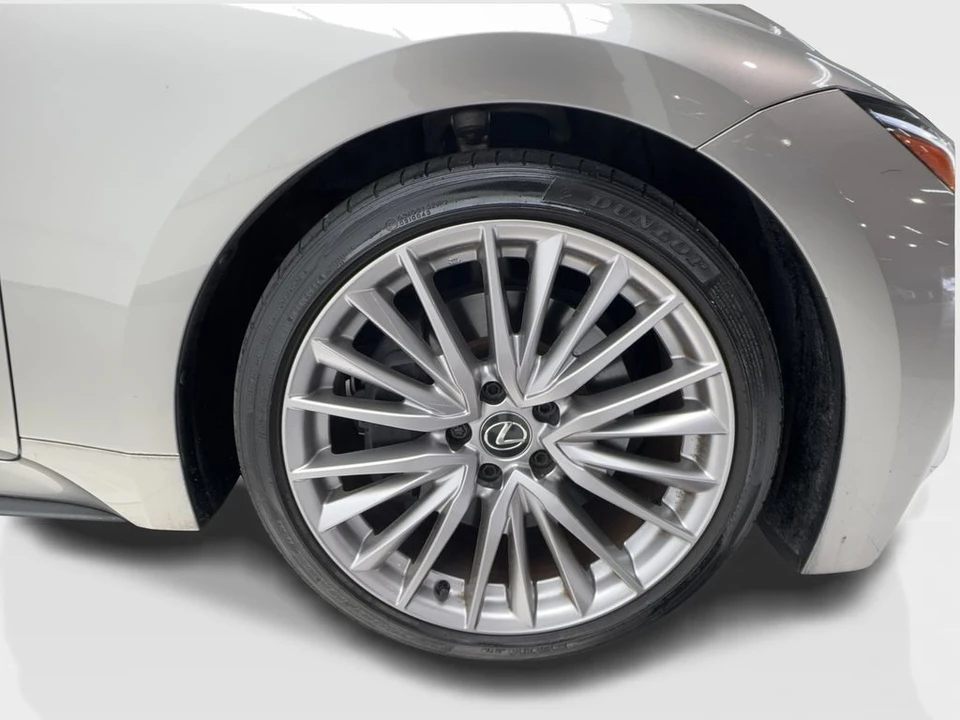 2023 Lexus IS 3rd Gen - Image 14 of 31