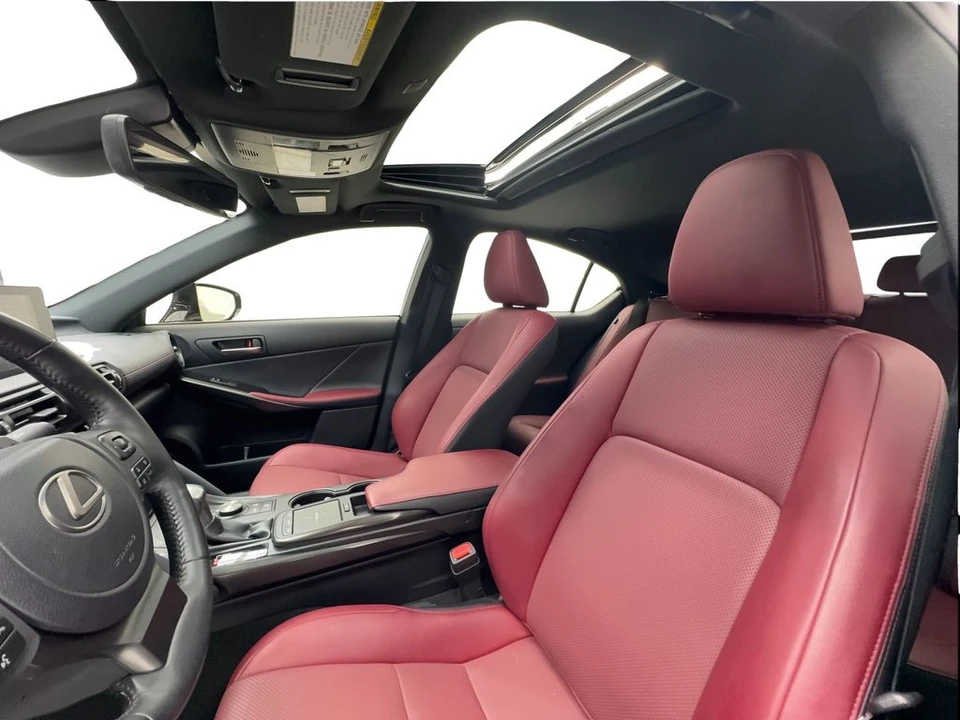 2023 Lexus IS 3rd Gen - Image 20 of 31