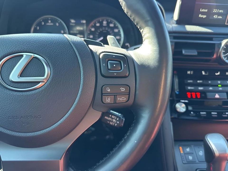 2023 Lexus IS 3rd Gen - Image 17 of 21