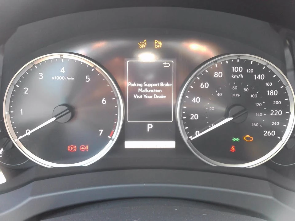 2023 Lexus IS 3rd Gen - Image 12 of 17