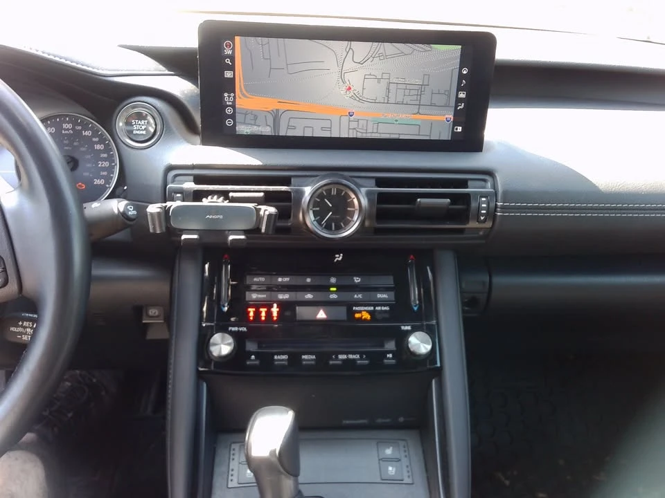 2023 Lexus IS 3rd Gen - Image 15 of 17