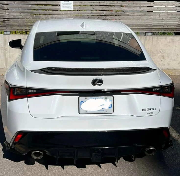 2023 Lexus IS 3rd Gen - Image 3 of 10