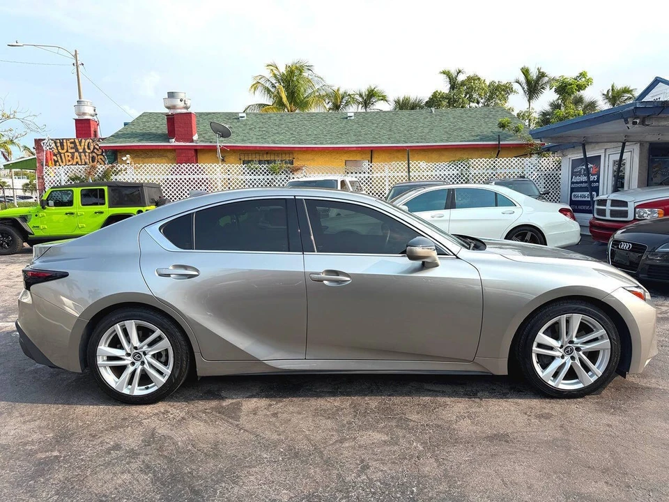 2023 Lexus IS 3rd Gen - Image 12 of 31