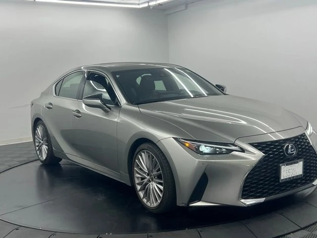 2023 Lexus IS 3rd Gen - Image 2 of 8