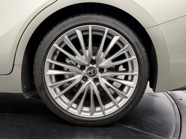 2023 Lexus IS 3rd Gen - Image 14 of 21