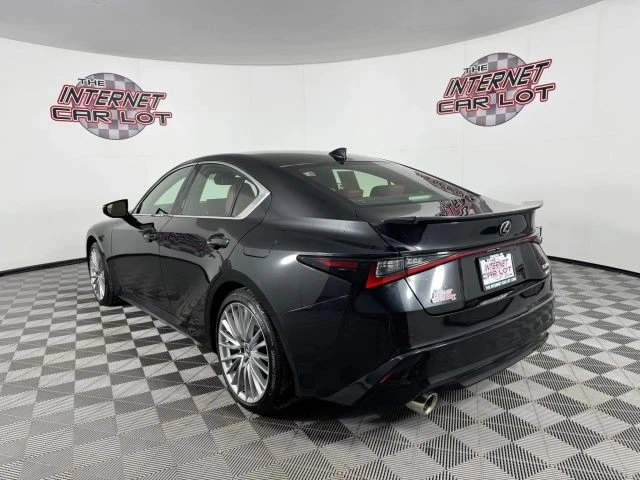 2023 Lexus IS 3rd Gen - Image 5 of 12