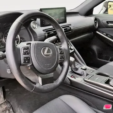 2023 Lexus IS300