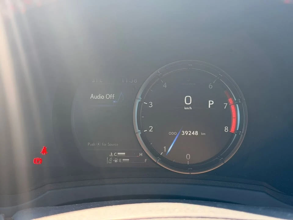 2023 Lexus IS 3rd Gen - Image 14 of 18