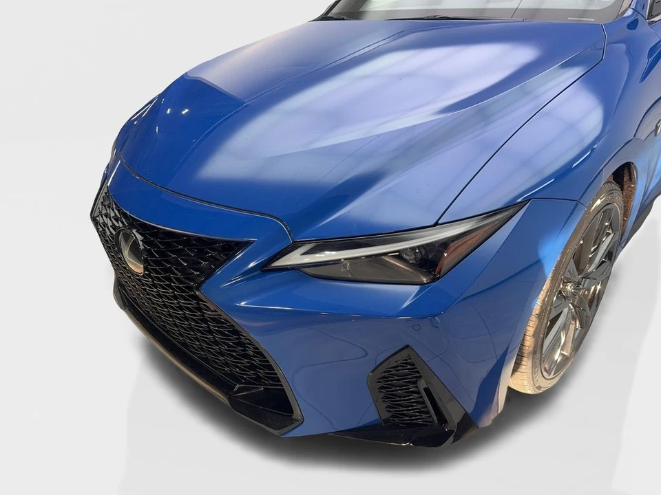 2023 Lexus IS 3rd Gen - Image 16 of 21