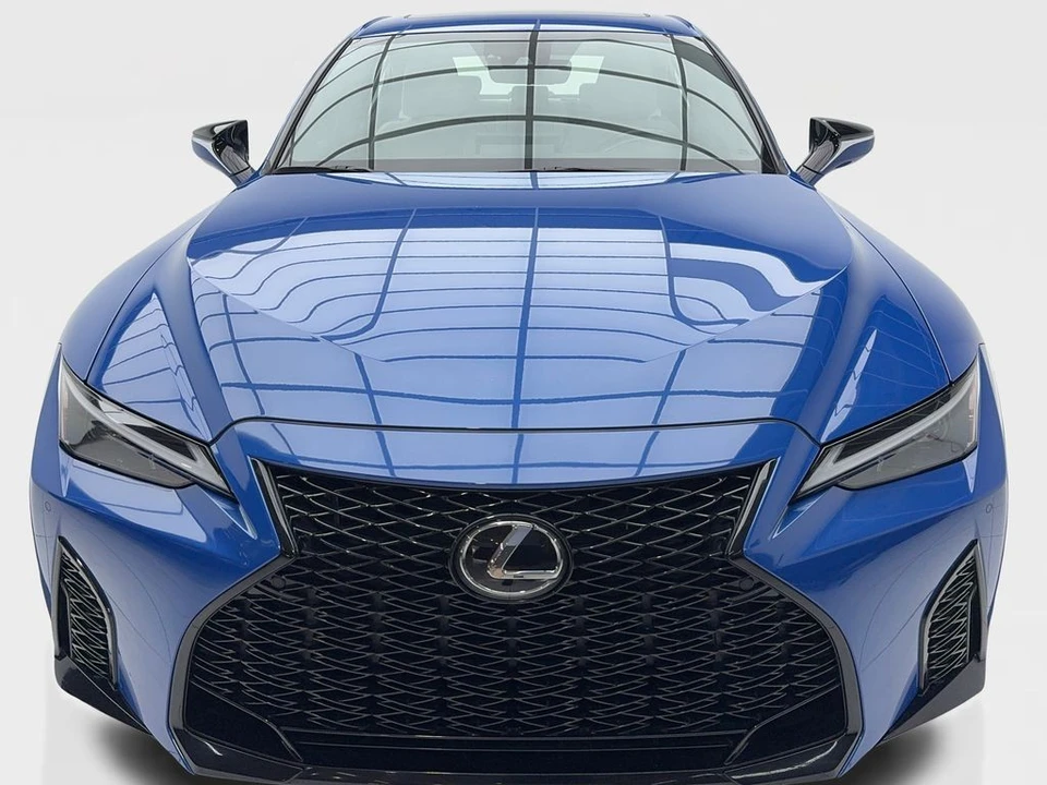 2023 Lexus IS 3rd Gen - Image 4 of 12