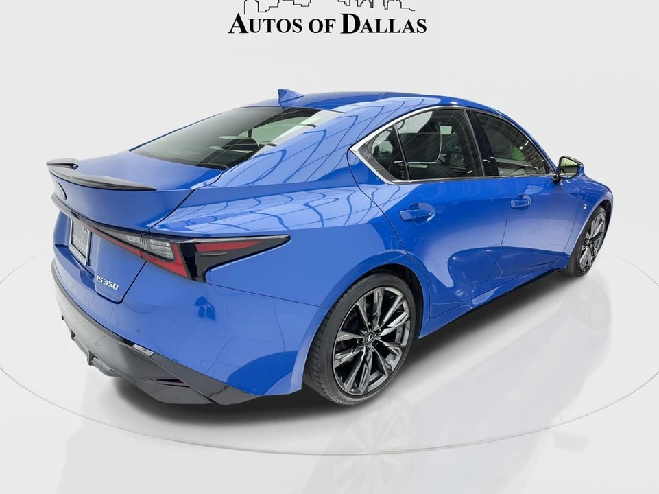 2023 Lexus IS 3rd Gen - Image 9 of 12