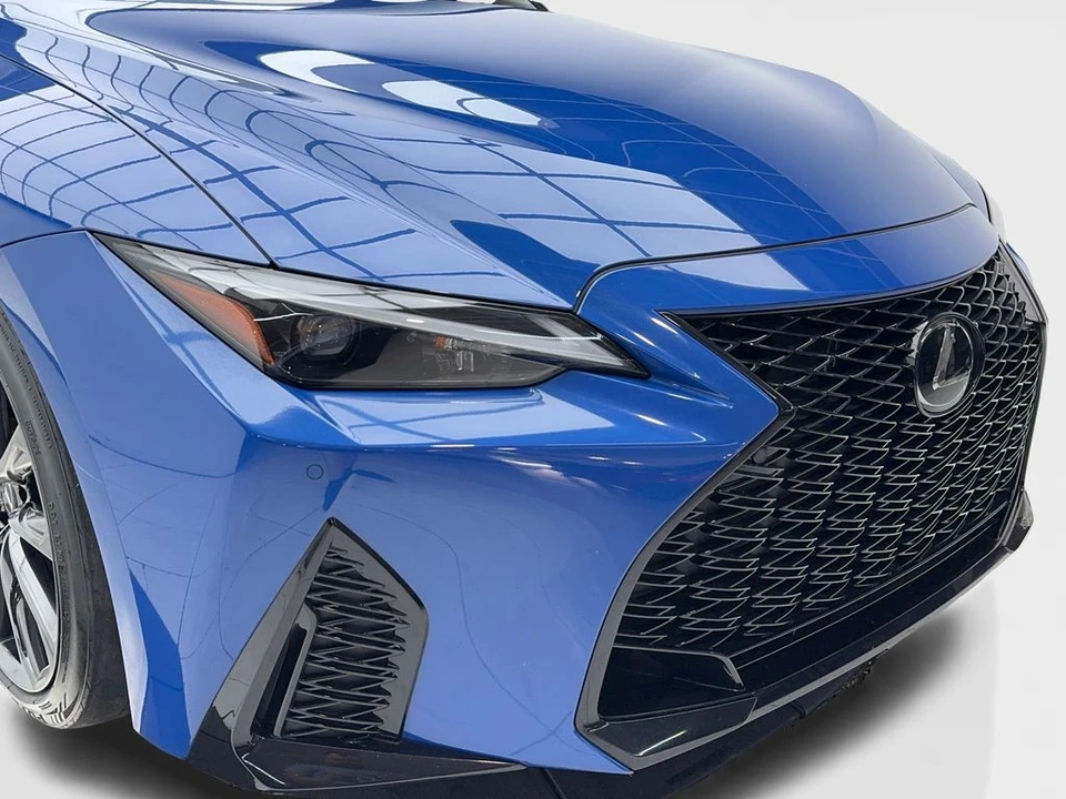 2023 Lexus IS 3rd Gen - Image 3 of 12