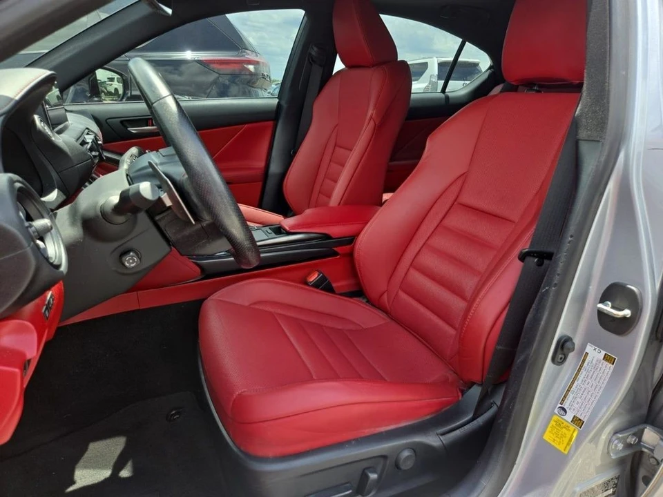 2023 Lexus IS 3rd Gen - Image 4 of 10