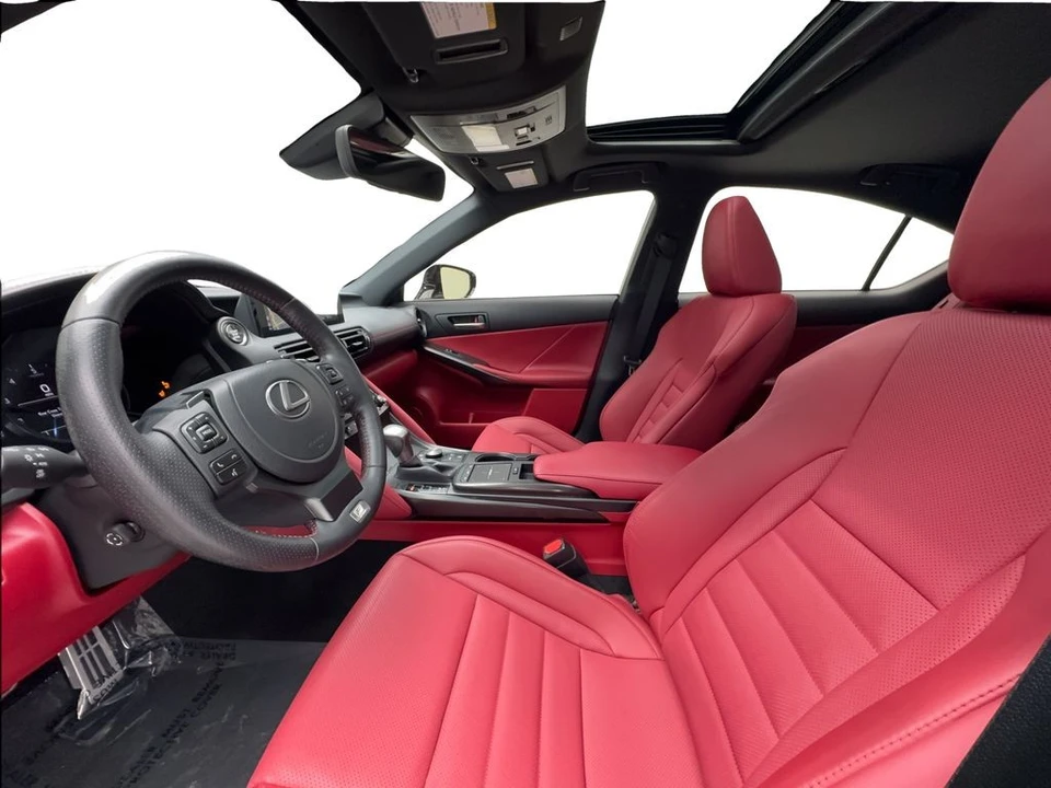 2023 Lexus IS 3rd Gen - Image 19 of 31