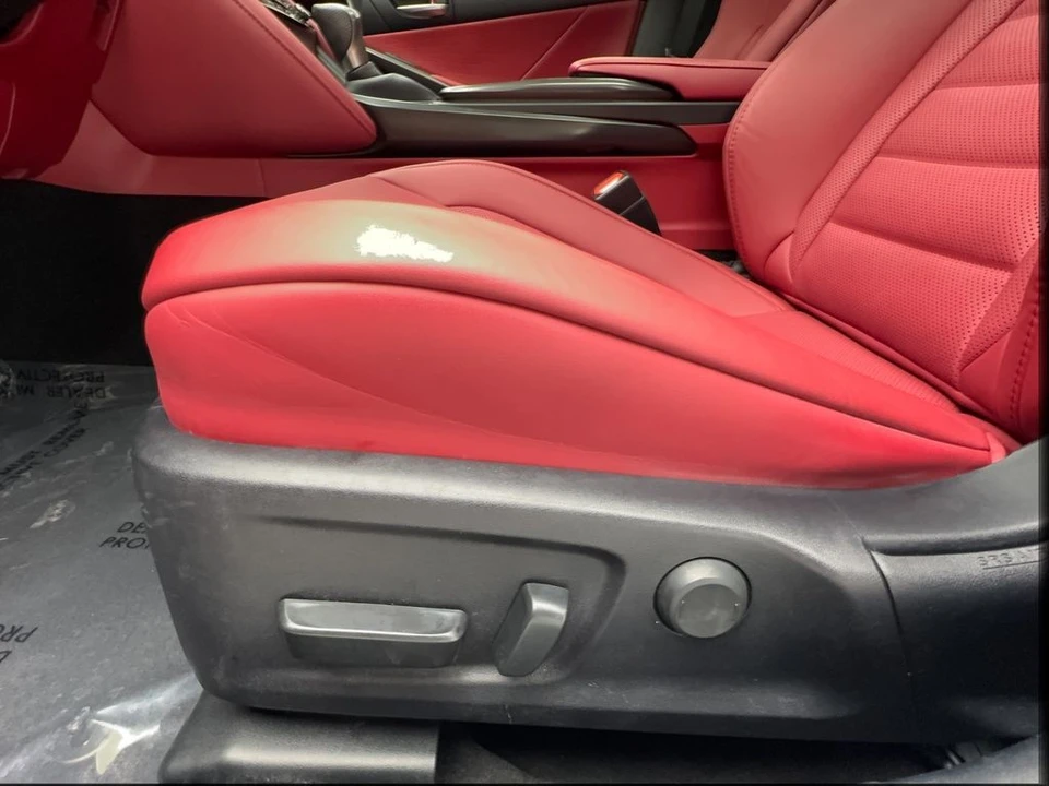 2023 Lexus IS 3rd Gen - Image 20 of 31