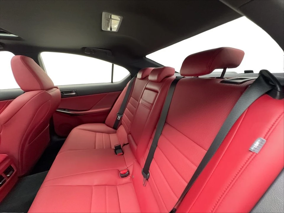 2023 Lexus IS 3rd Gen - Image 24 of 31
