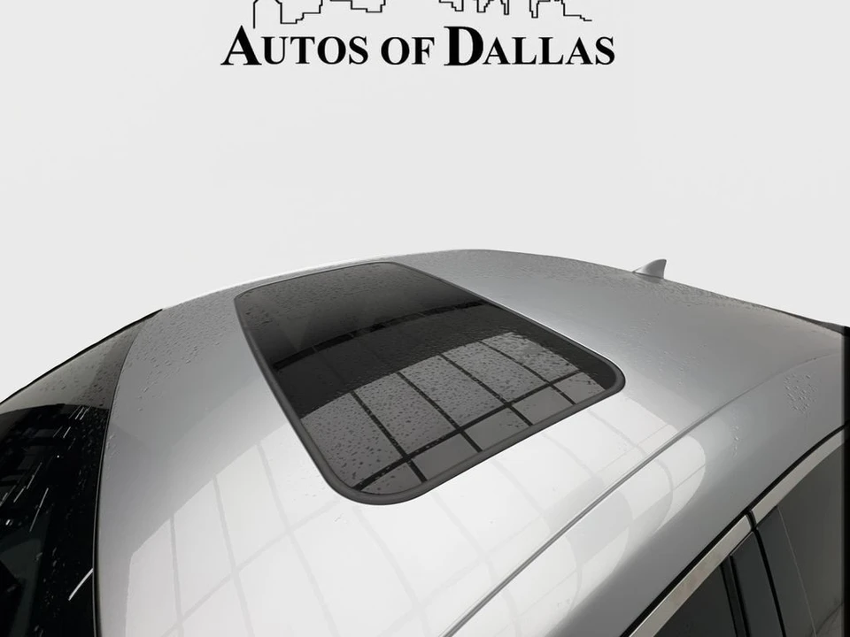 2023 Lexus IS 3rd Gen - Image 11 of 31