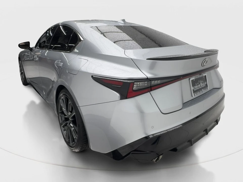 2023 Lexus IS 3rd Gen - Image 10 of 31