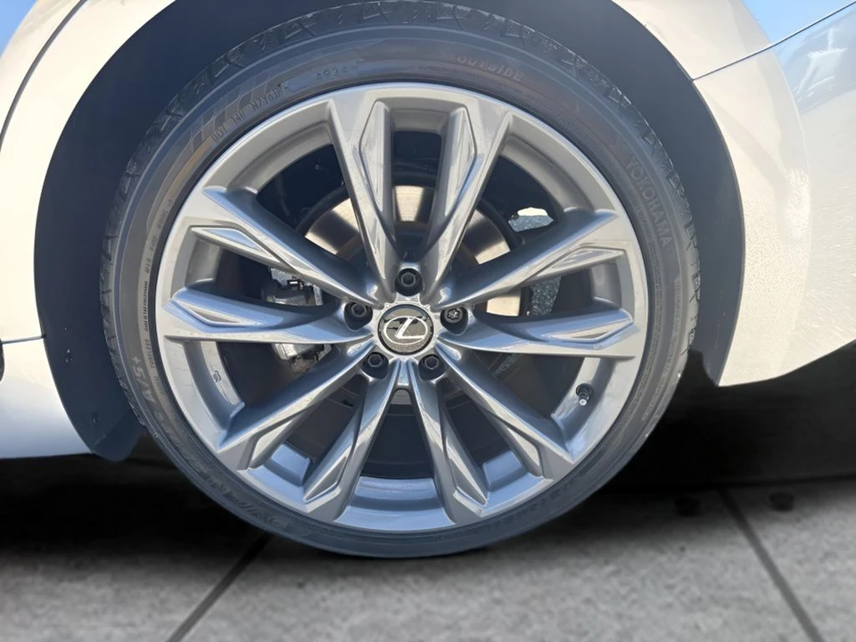 2023 Lexus IS 3rd Gen - Image 28 of 31