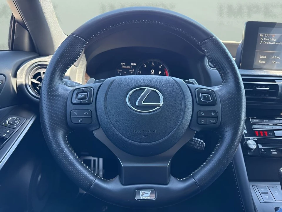 2023 Lexus IS 3rd Gen - Image 13 of 31