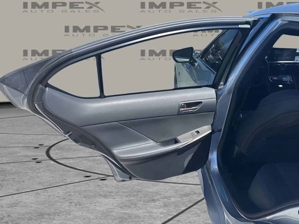 2023 Lexus IS 3rd Gen - Image 22 of 31