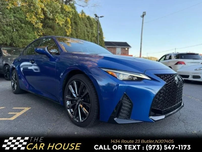 2023 Lexus IS 3rd Gen - Image 6 of 12