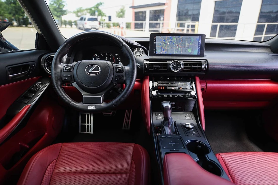 2023 Lexus IS 3rd Gen - Image 19 of 21