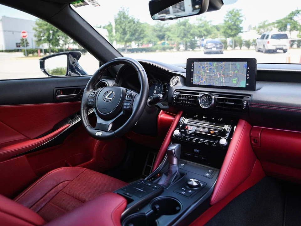 2023 Lexus IS 3rd Gen - Image 18 of 21