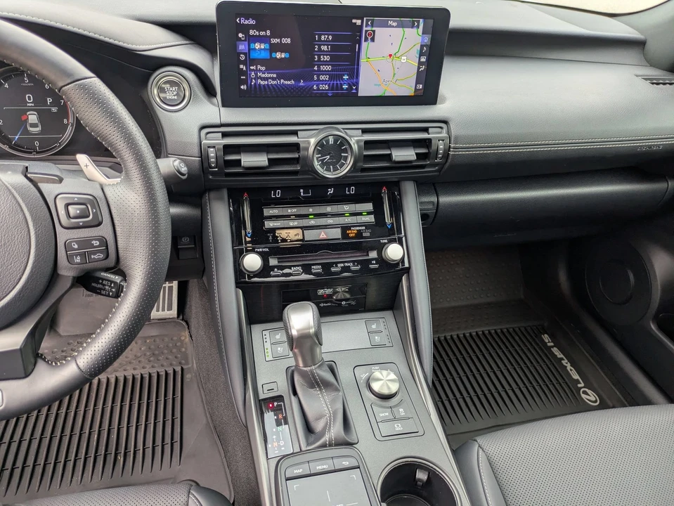 2023 Lexus IS 3rd Gen - Image 22 of 31