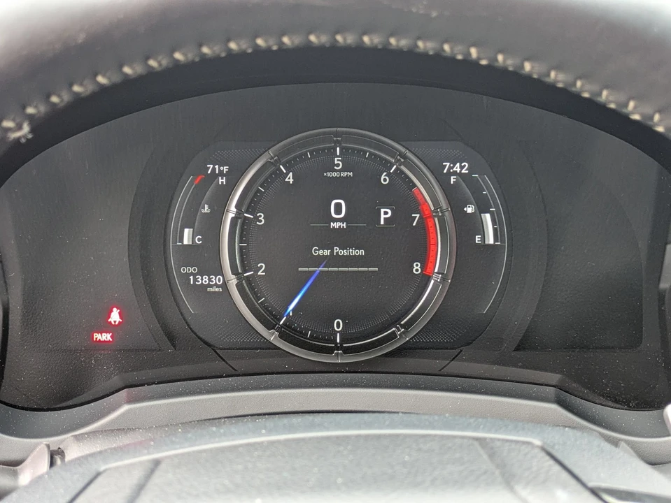2023 Lexus IS 3rd Gen - Image 20 of 31