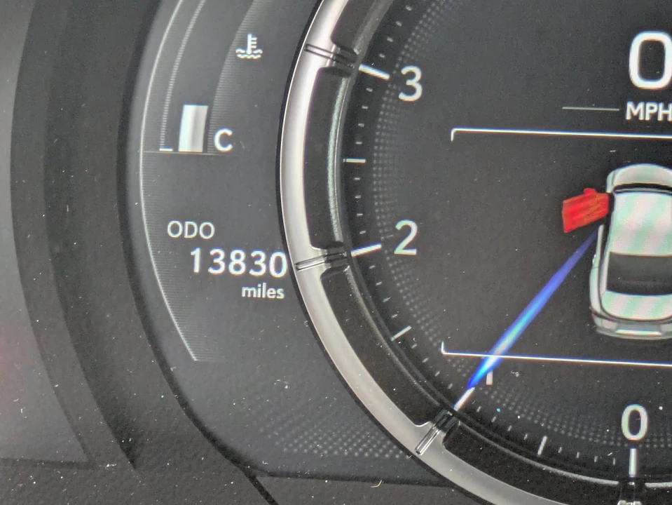 2023 Lexus IS 3rd Gen - Image 21 of 31