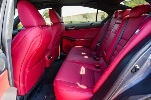 2023 Lexus IS 3rd Gen - Image 18 of 31