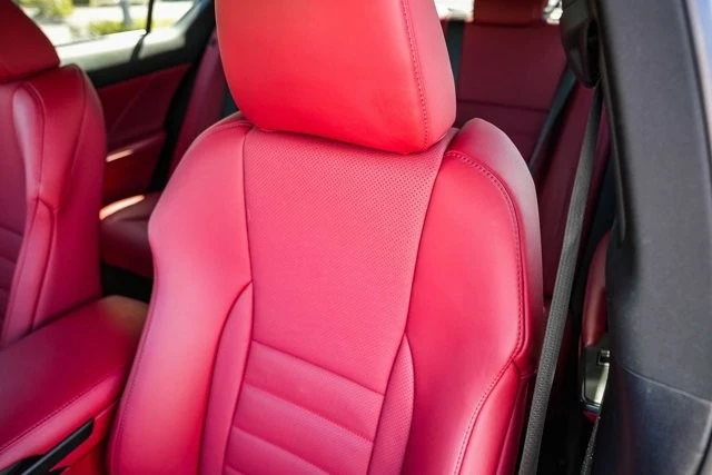 2023 Lexus IS 3rd Gen - Image 24 of 31
