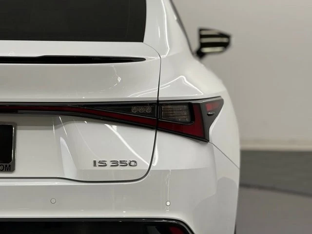 2023 Lexus IS 3rd Gen - Image 7 of 12