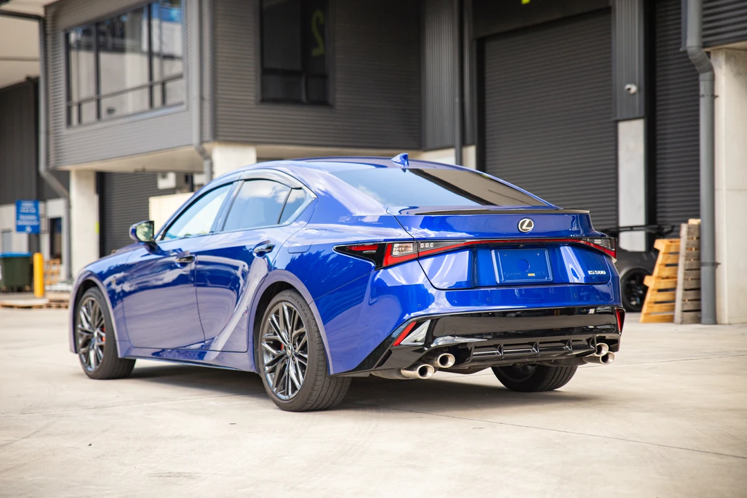 2023 Lexus IS 3rd Gen - Image 12 of 31