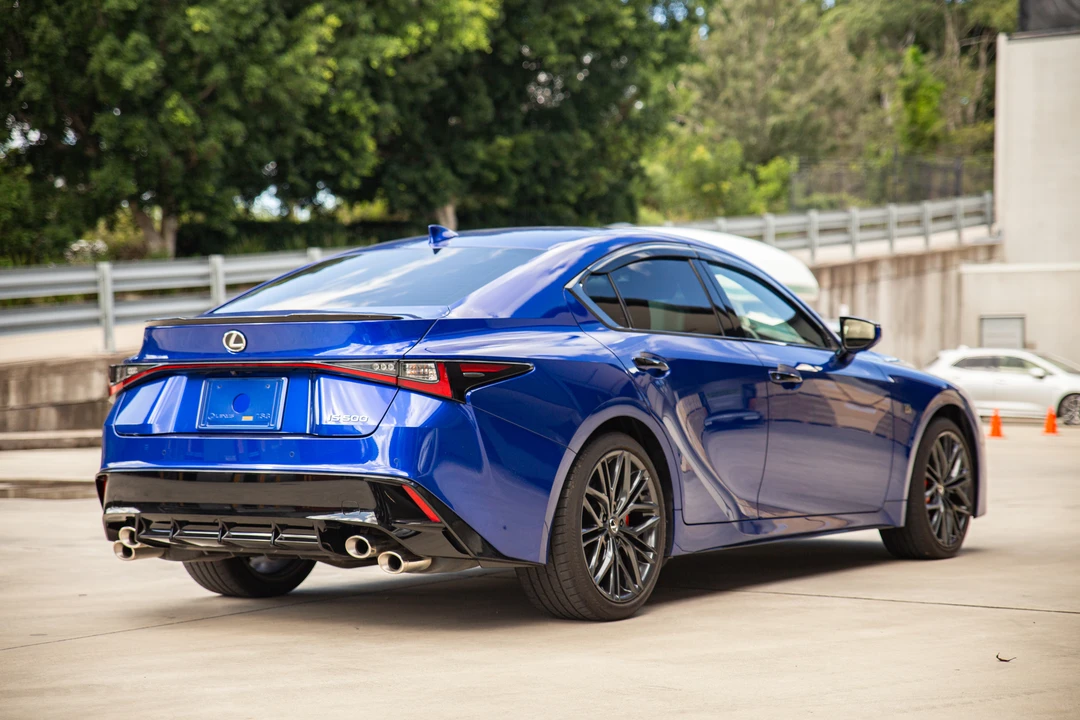 2023 Lexus IS 3rd Gen - Image 7 of 31