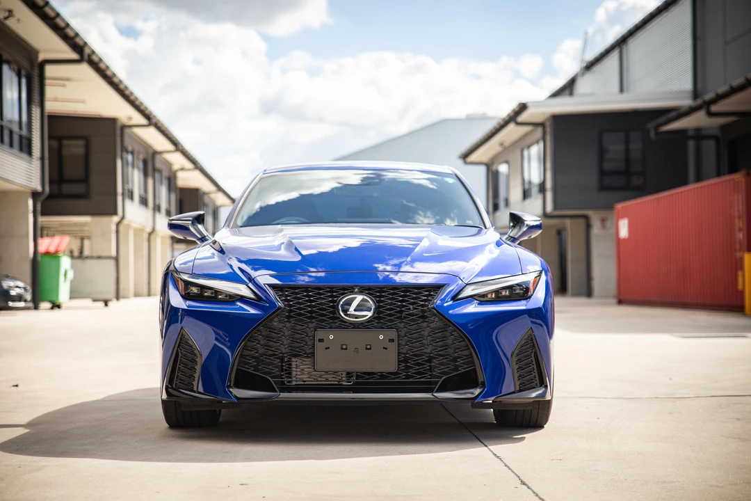 2023 Lexus IS 3rd Gen - Image 20 of 31