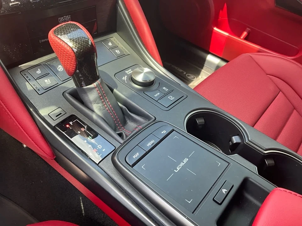 2023 Lexus IS 3rd Gen - Image 22 of 27