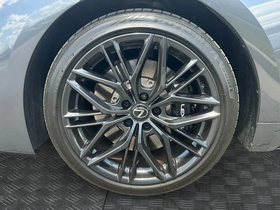 2023 Lexus IS 3rd Gen - Image 14 of 27