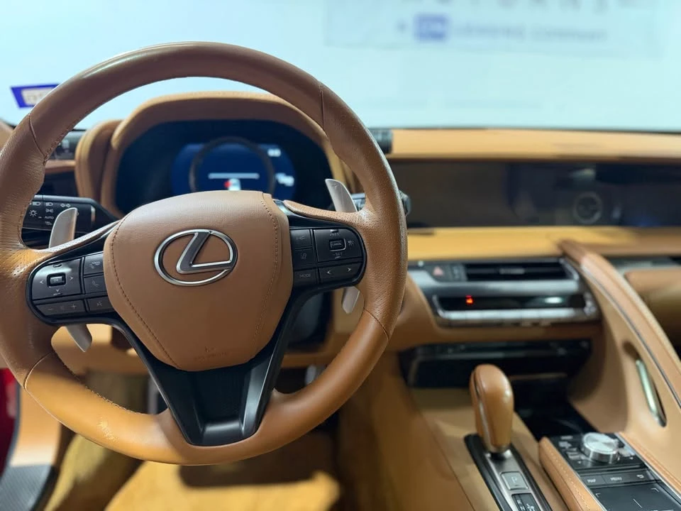 2023 Lexus LC - Image 7 of 19