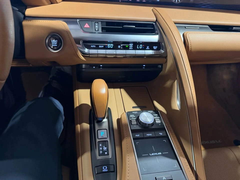 2023 Lexus LC - Image 10 of 19