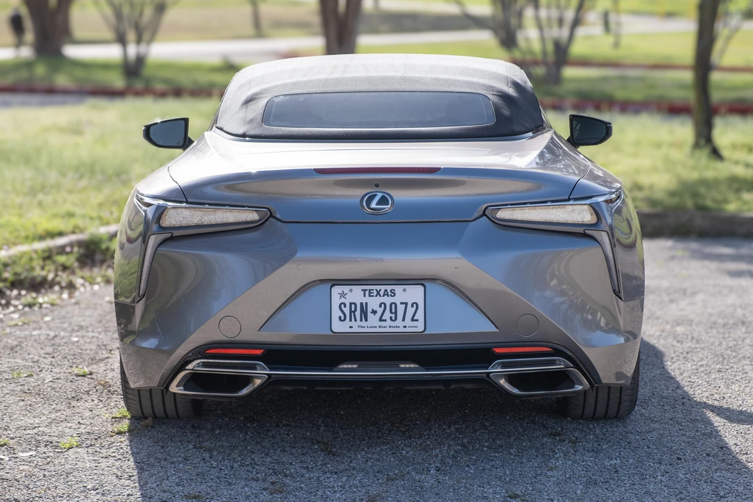 2023 Lexus LC - Image 16 of 31