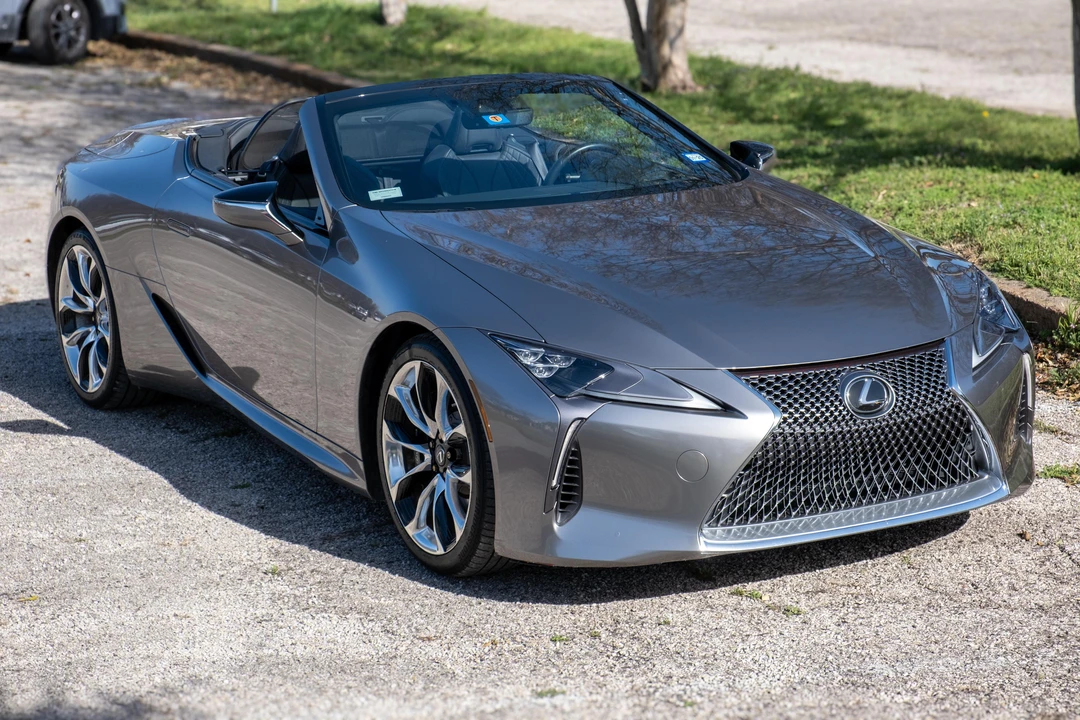 2023 Lexus LC - Image 11 of 31