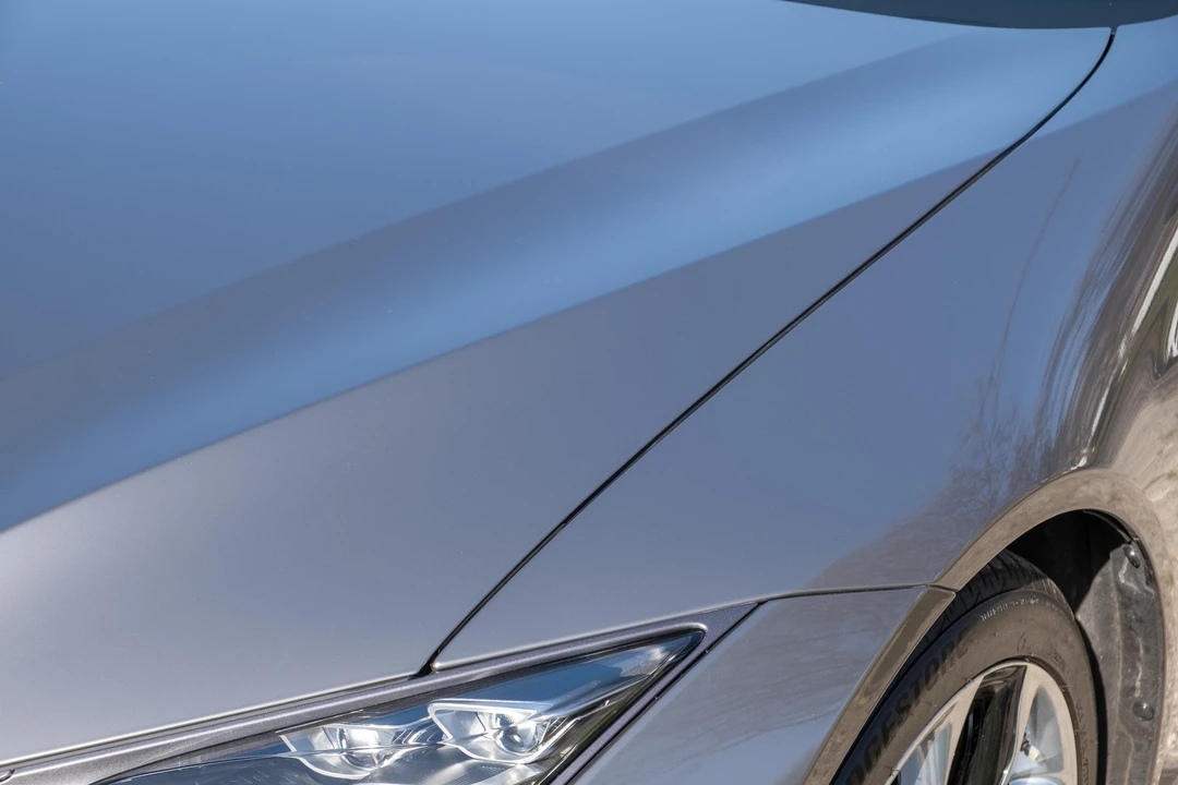 2023 Lexus LC - Image 27 of 31