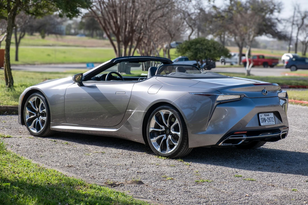 2023 Lexus LC - Image 7 of 31