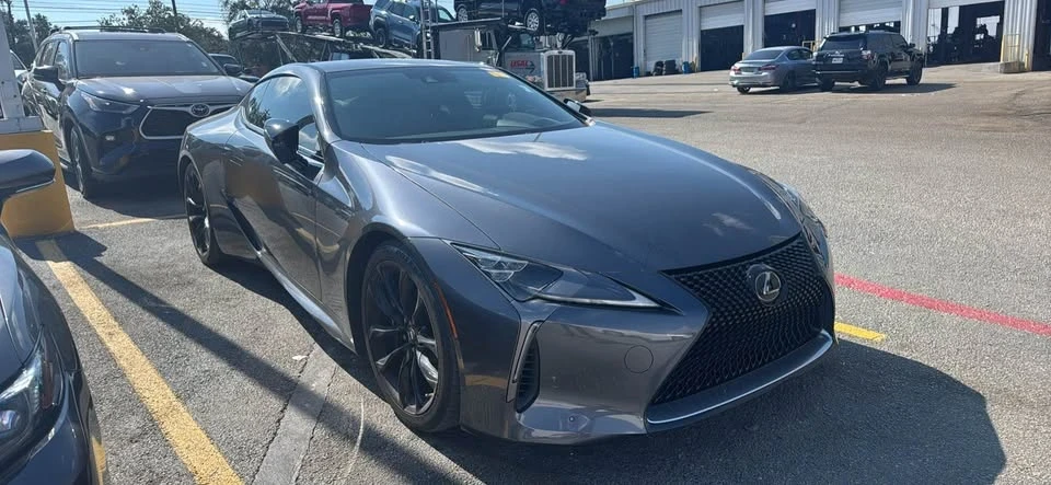 2023 Lexus LC - Image 3 of 7