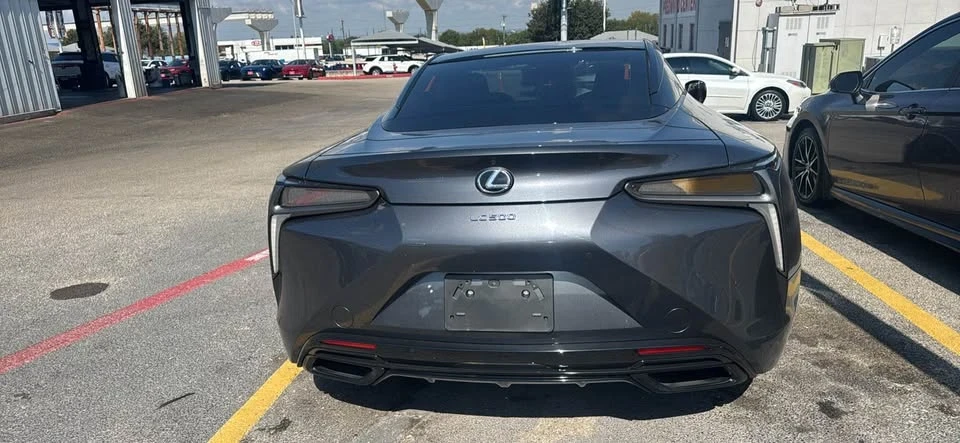 2023 Lexus LC - Image 6 of 7