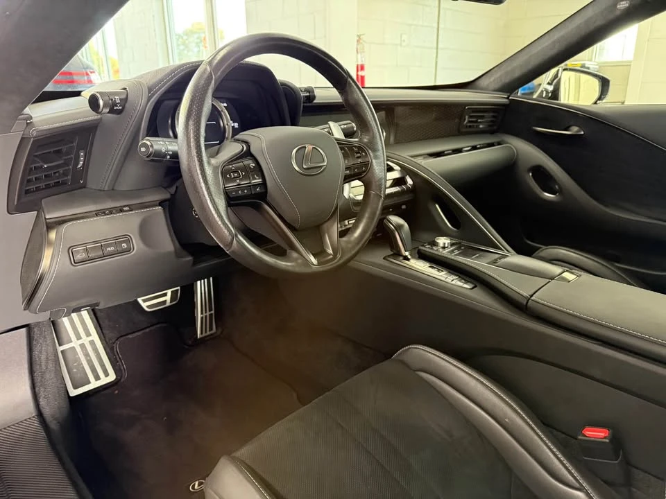 2023 Lexus LC - Image 4 of 4